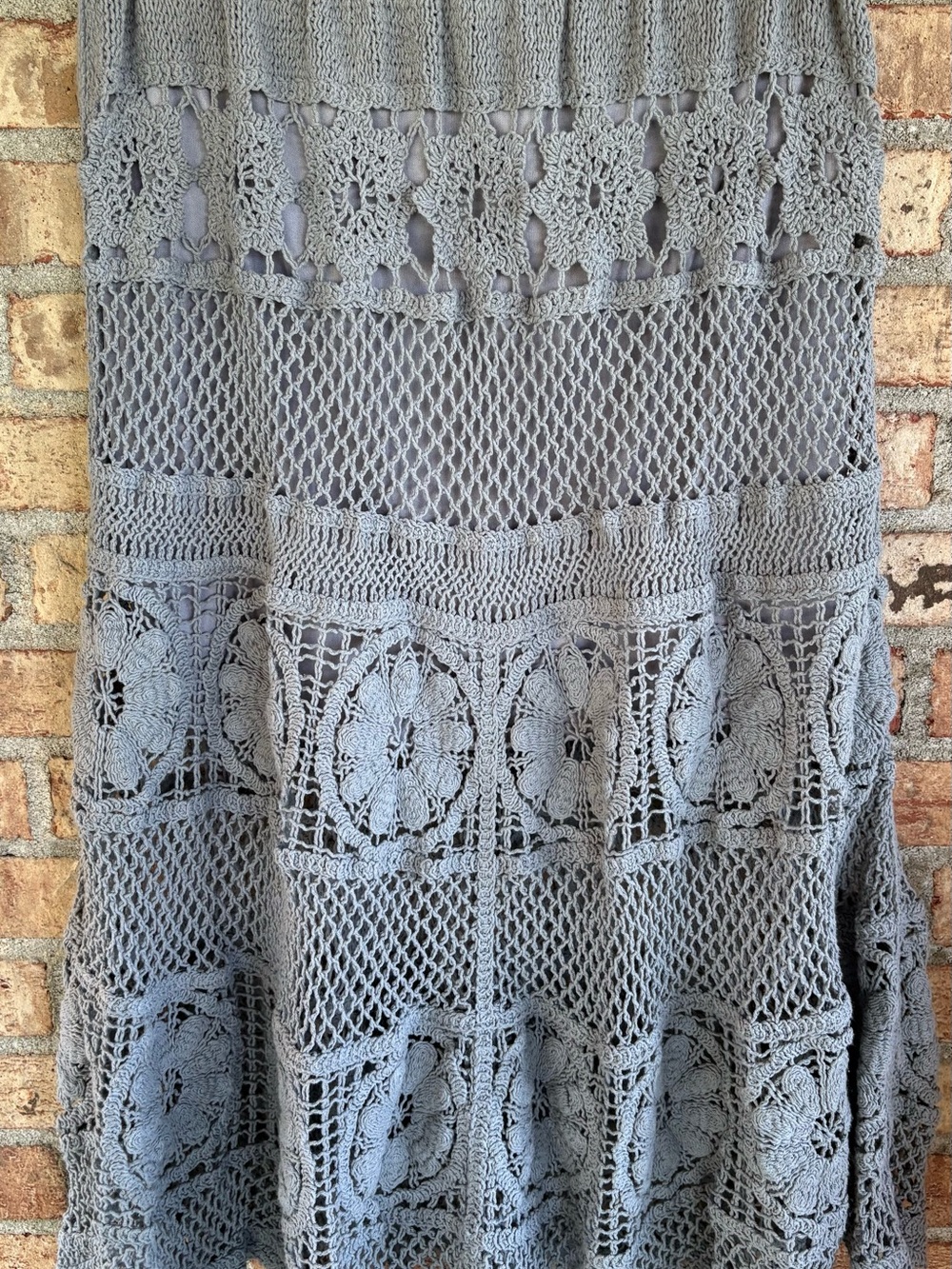 POL crocheted skirt in gray.  OS partially lined.  No flaws - Picture 6 of 12